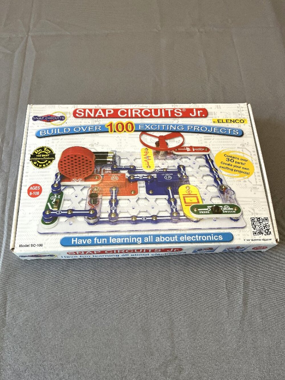 Elenco Snap Circuits Jr. SC-100 Build Over 100 Electronic Projects